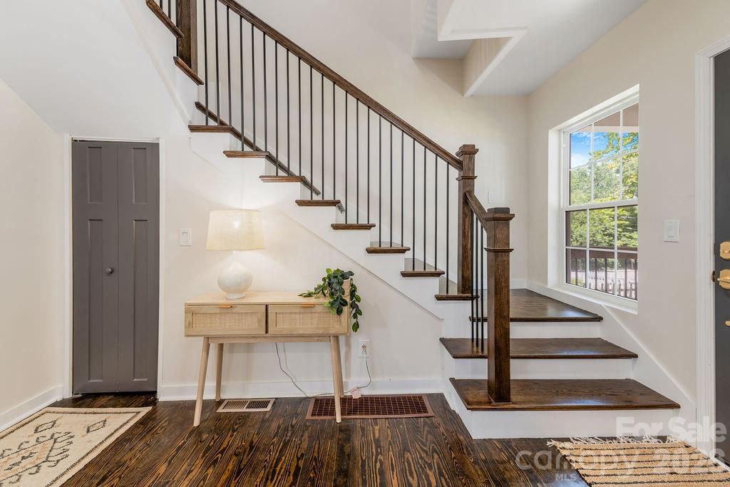 131 Woodrow Avenue — Asheville