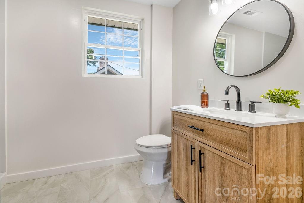 131 Woodrow Avenue — Asheville