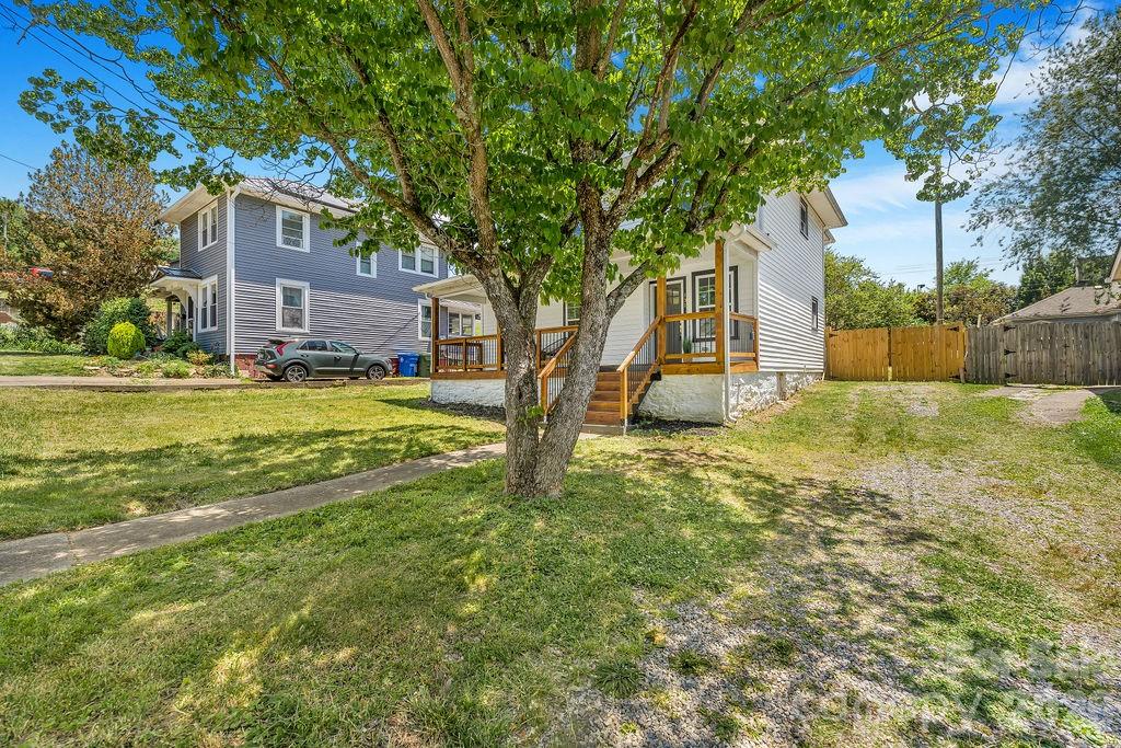 131 Woodrow Avenue — Asheville