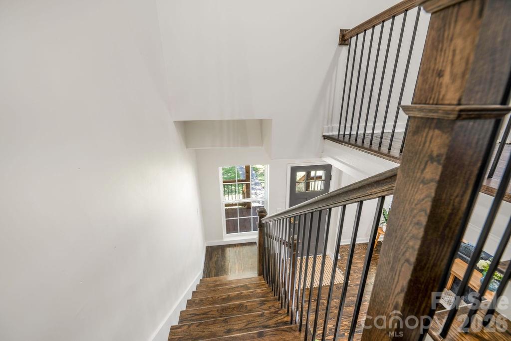 131 Woodrow Avenue — Asheville