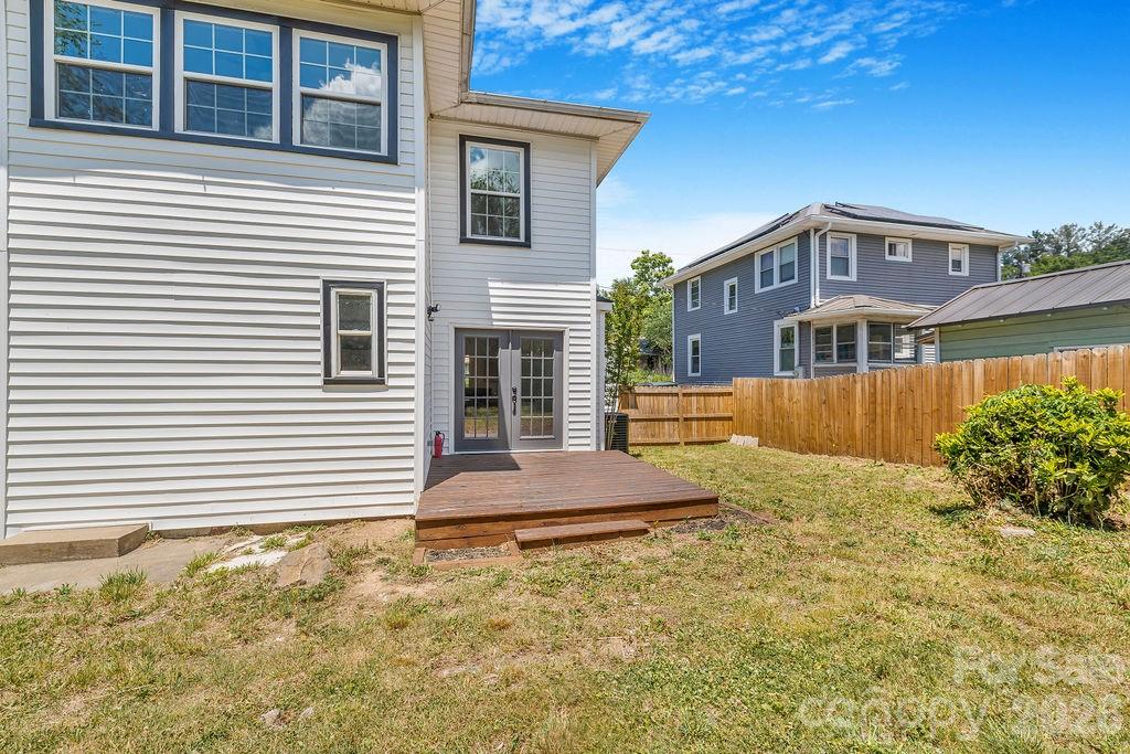 131 Woodrow Avenue — Asheville