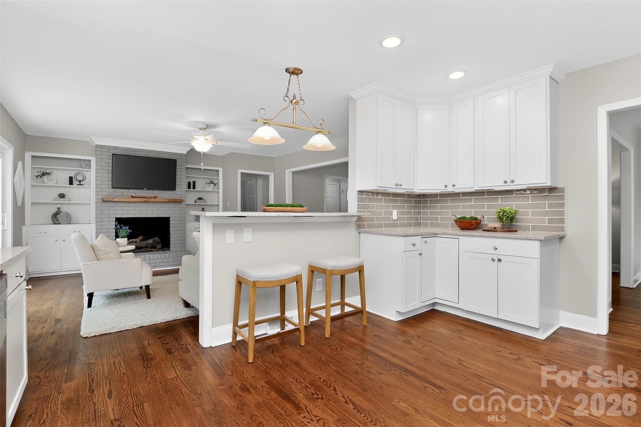 6632 Lancer Drive — Charlotte