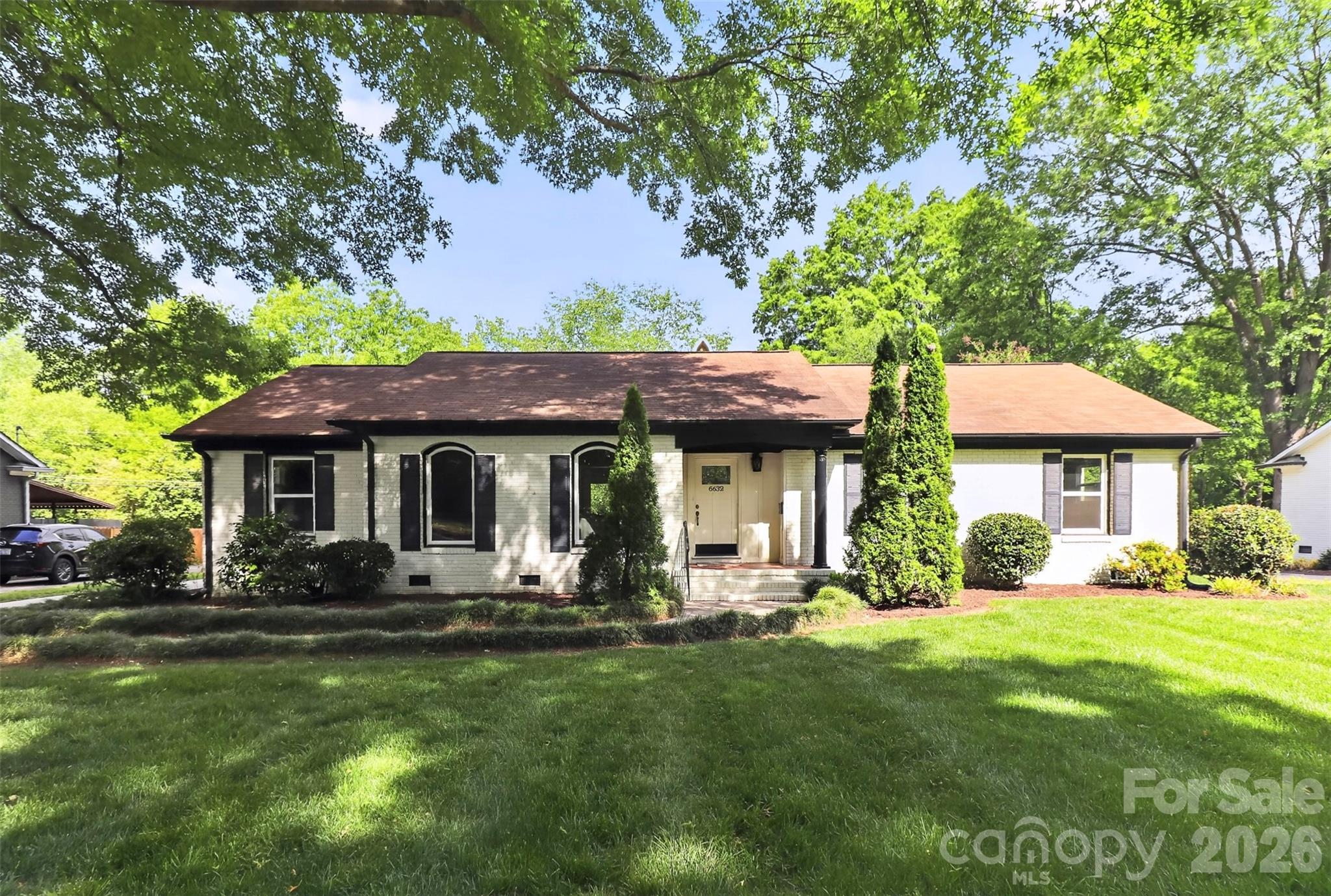 6632 Lancer Drive — Charlotte