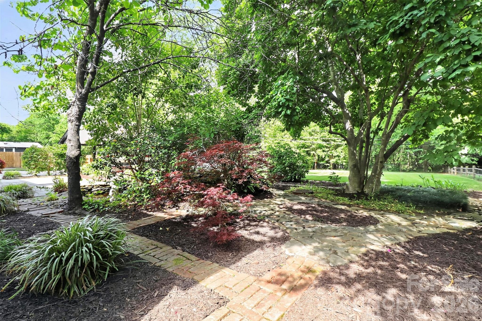 6632 Lancer Drive — Charlotte