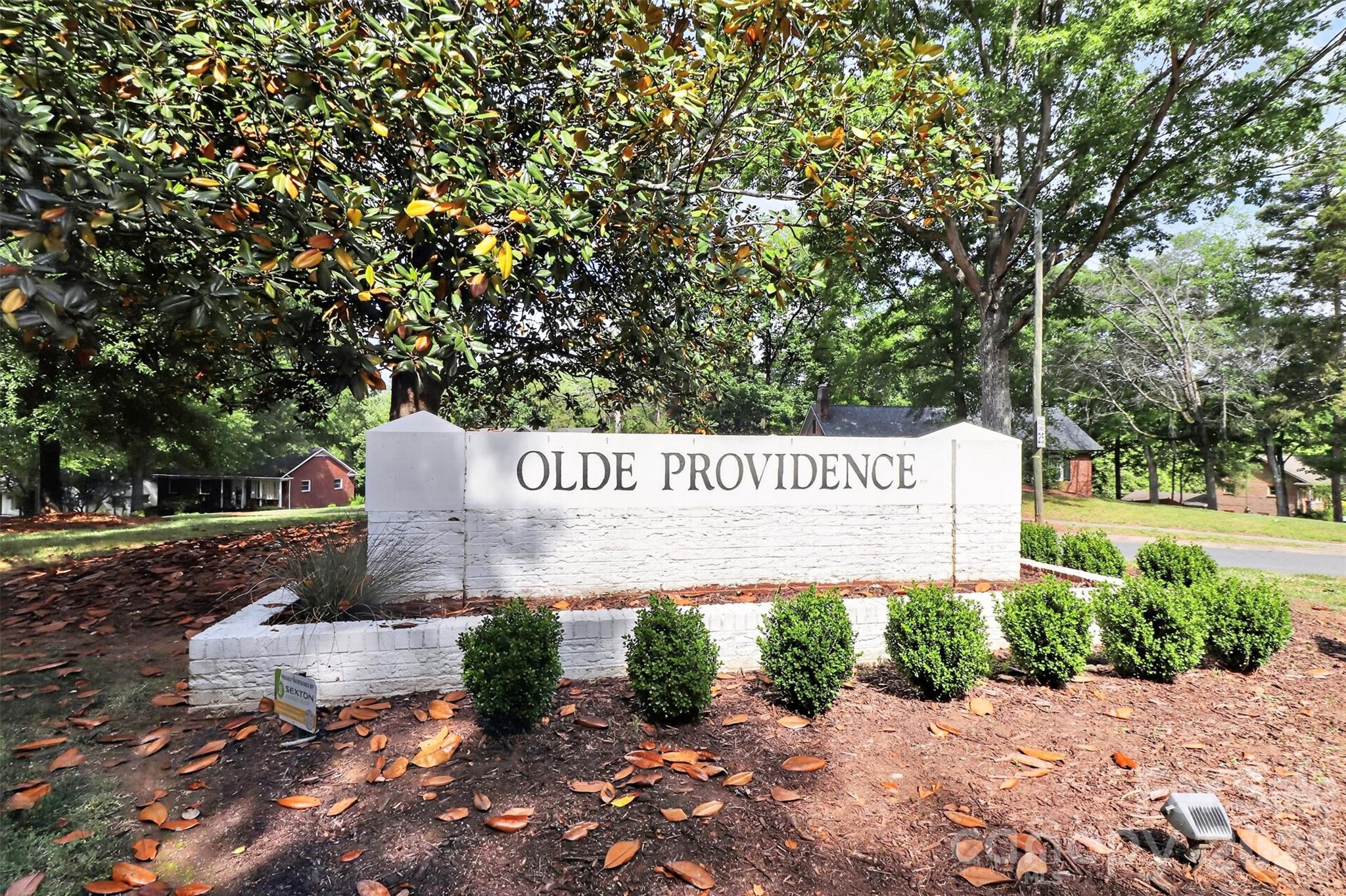 6632 Lancer Drive — Charlotte
