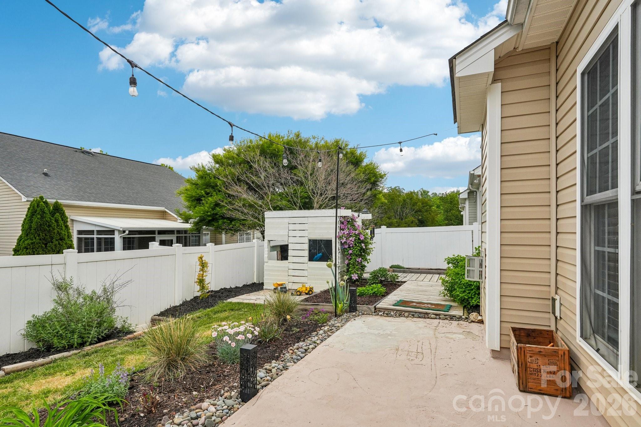 141 Wren Hill Drive — Mooresville