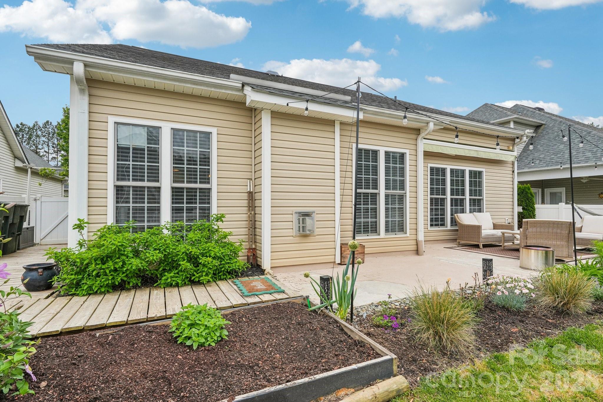141 Wren Hill Drive — Mooresville