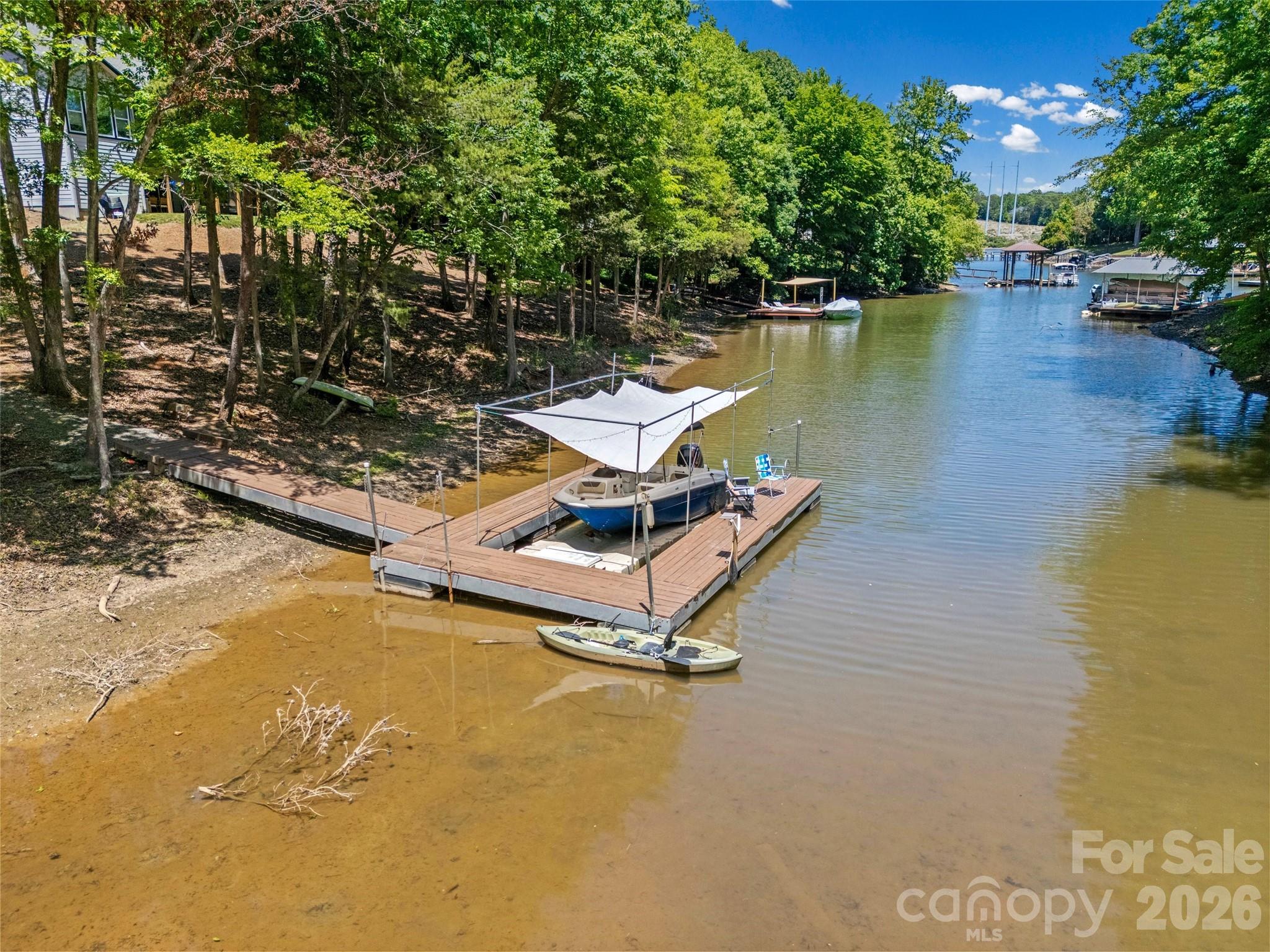 662 Sandbar Point — Lake Wylie