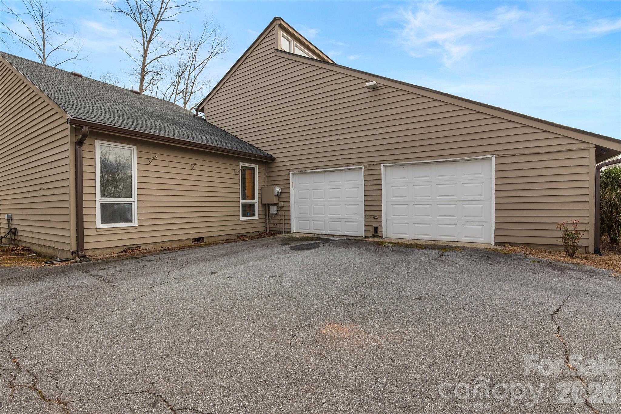 2025 Howard Gap Road — Hendersonville
