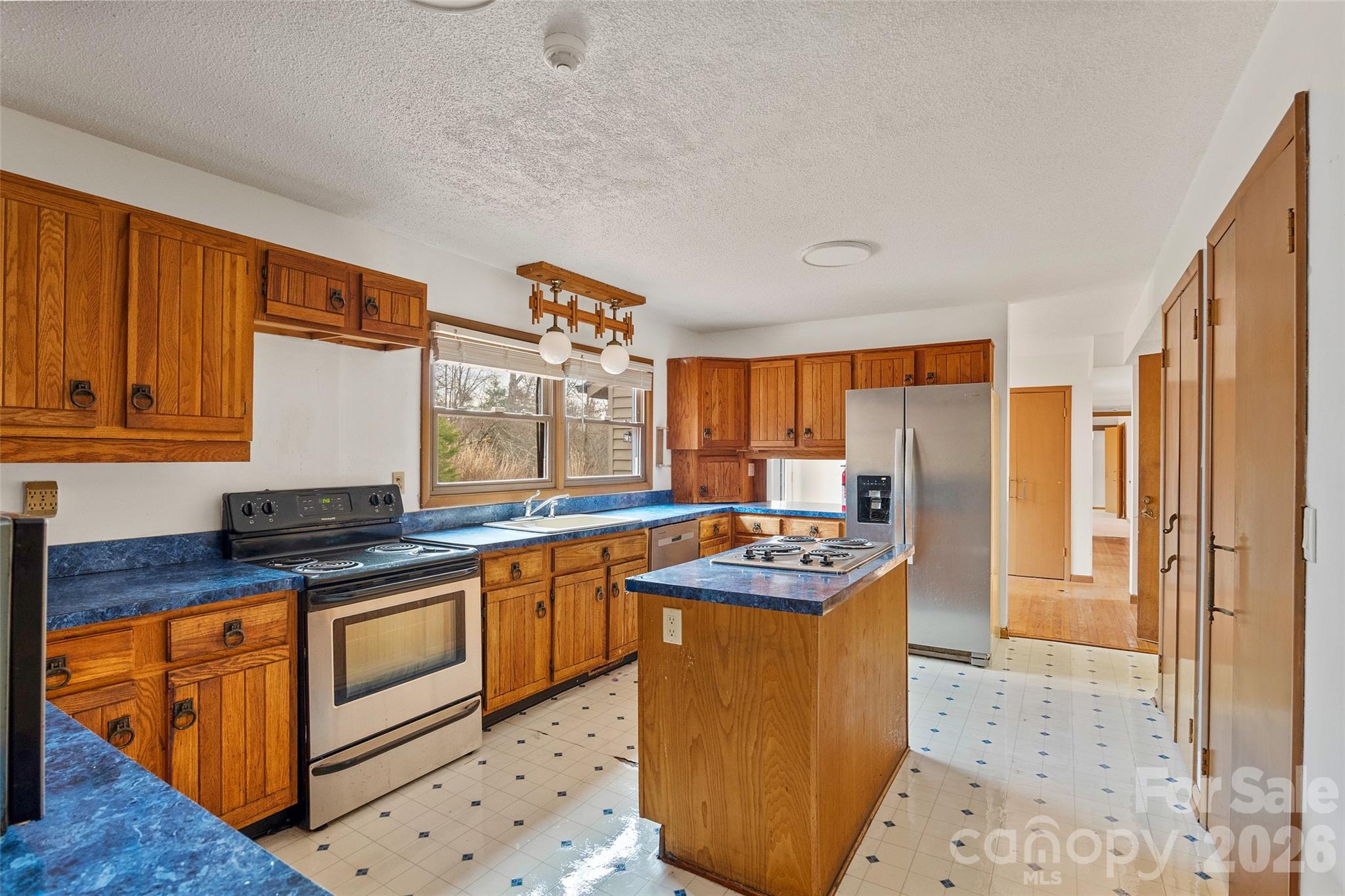 2025 Howard Gap Road — Hendersonville