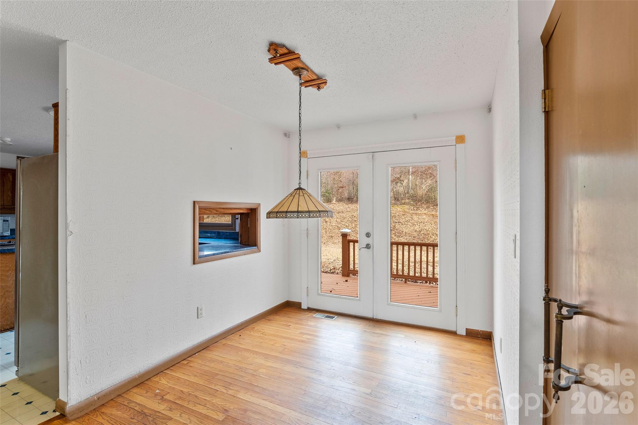 2025 Howard Gap Road — Hendersonville