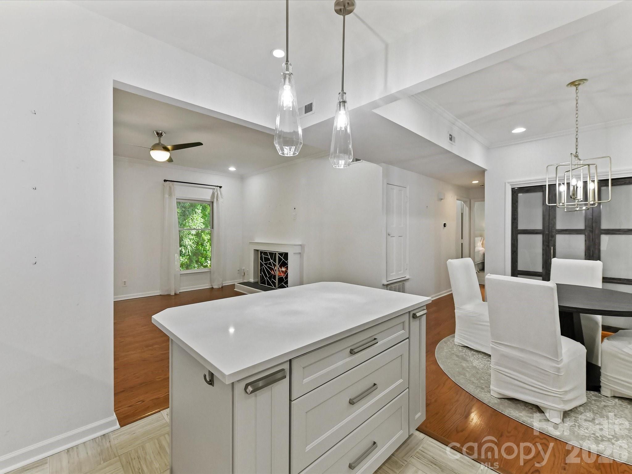 1014 Queens Road #D — Charlotte