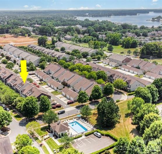 18533 The Commons Boulevard — Cornelius