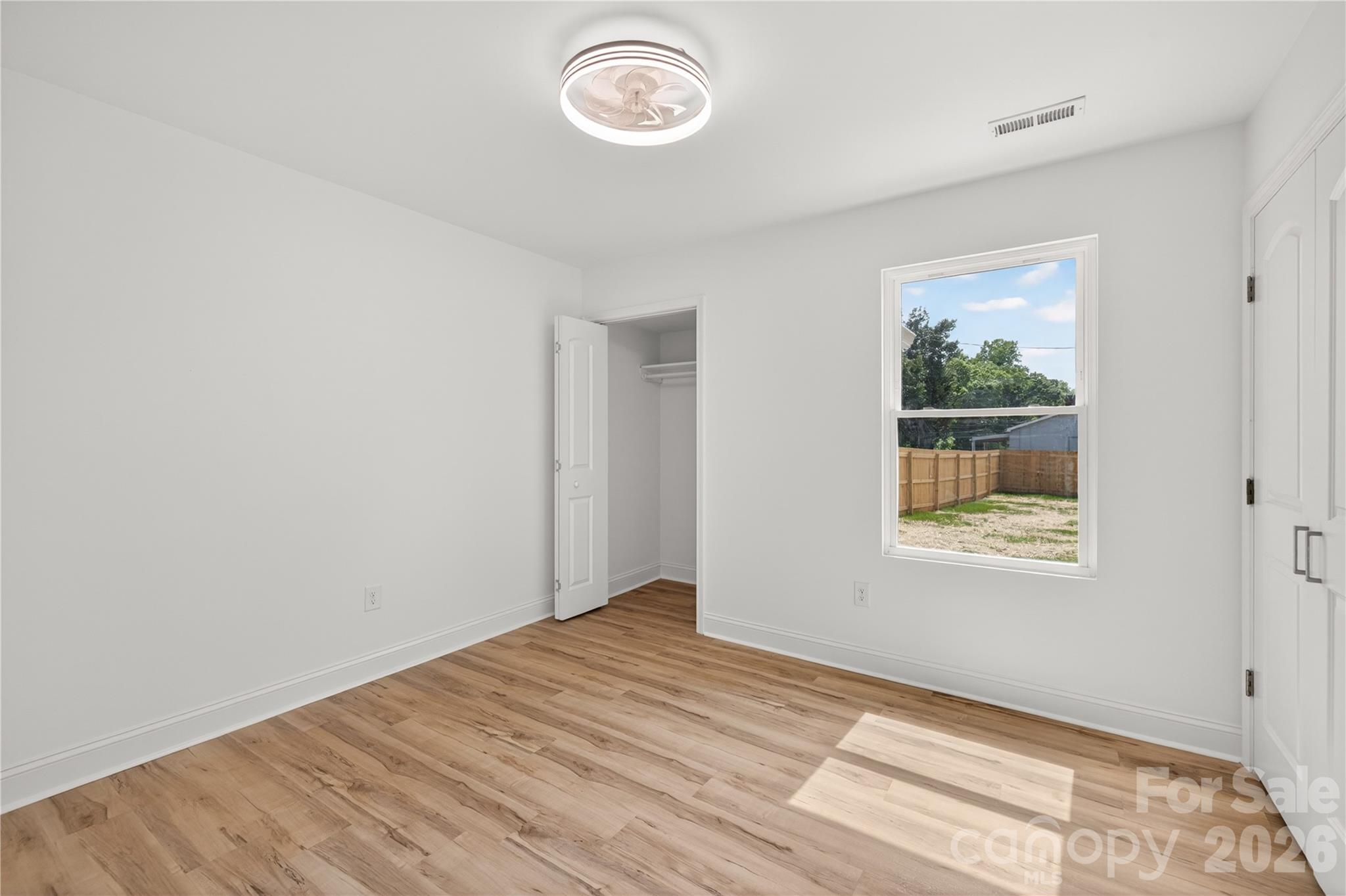 622 W Catawba Avenue — Mount Holly