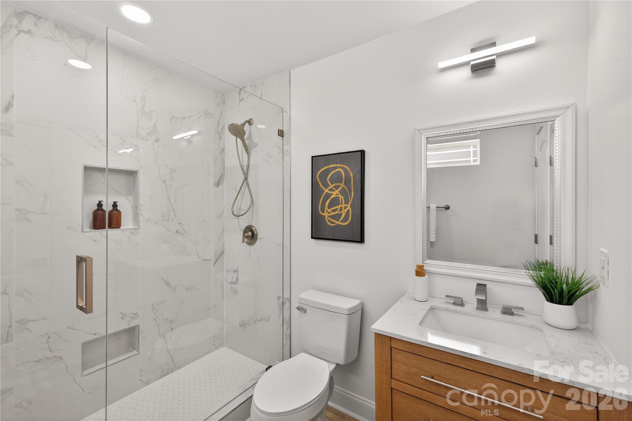 622 W Catawba Avenue — Mount Holly