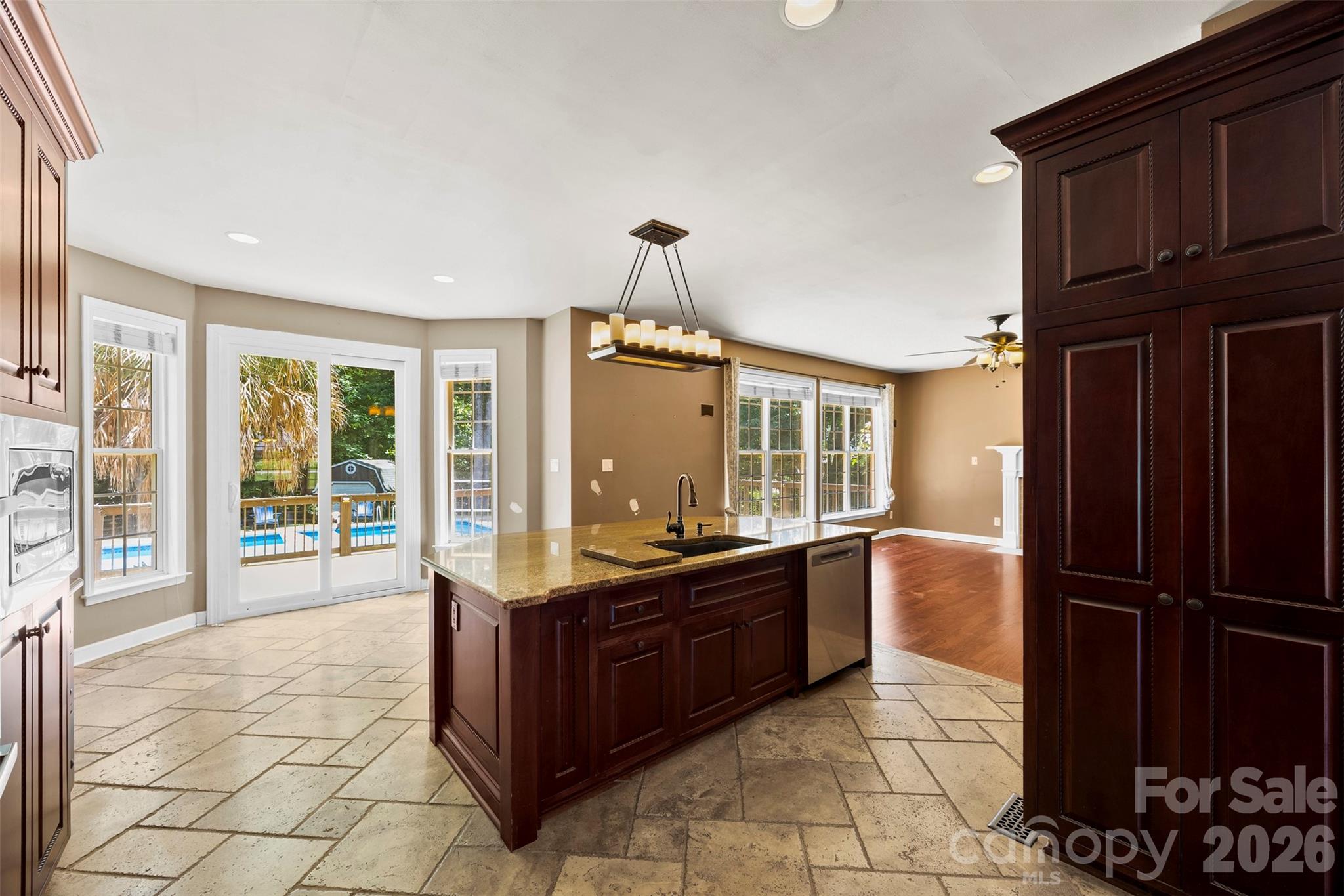 6520 Hollow Oak Drive — Mint Hill