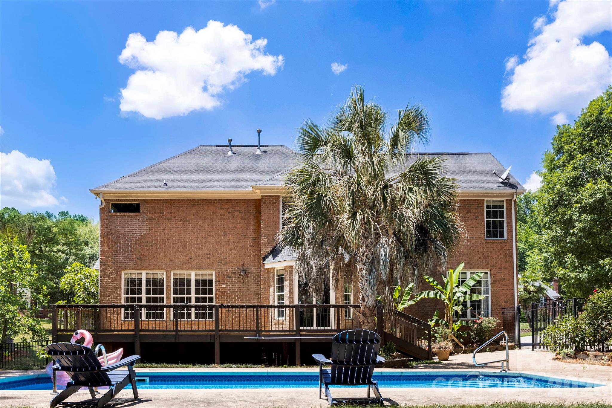 6520 Hollow Oak Drive — Mint Hill