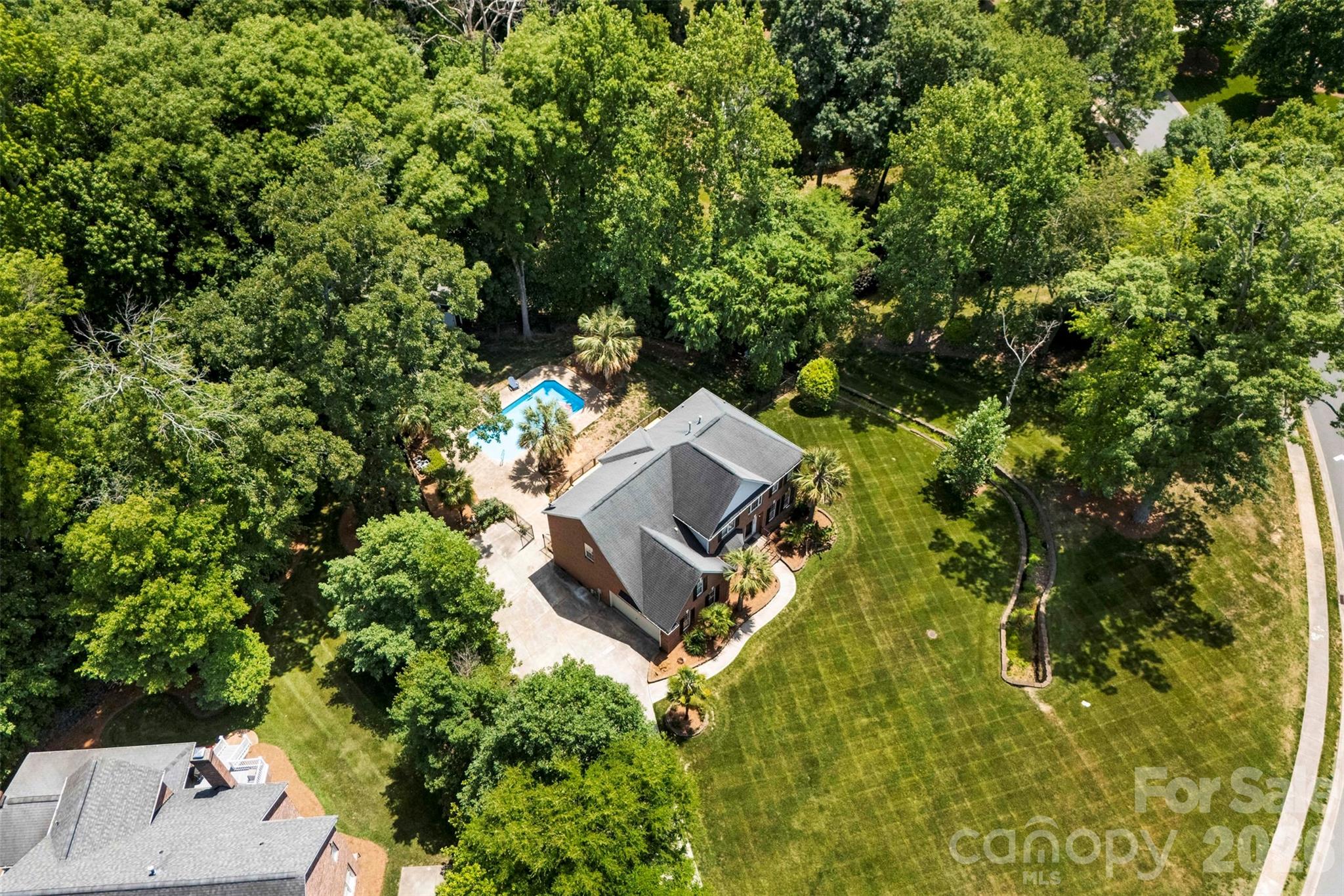 6520 Hollow Oak Drive — Mint Hill
