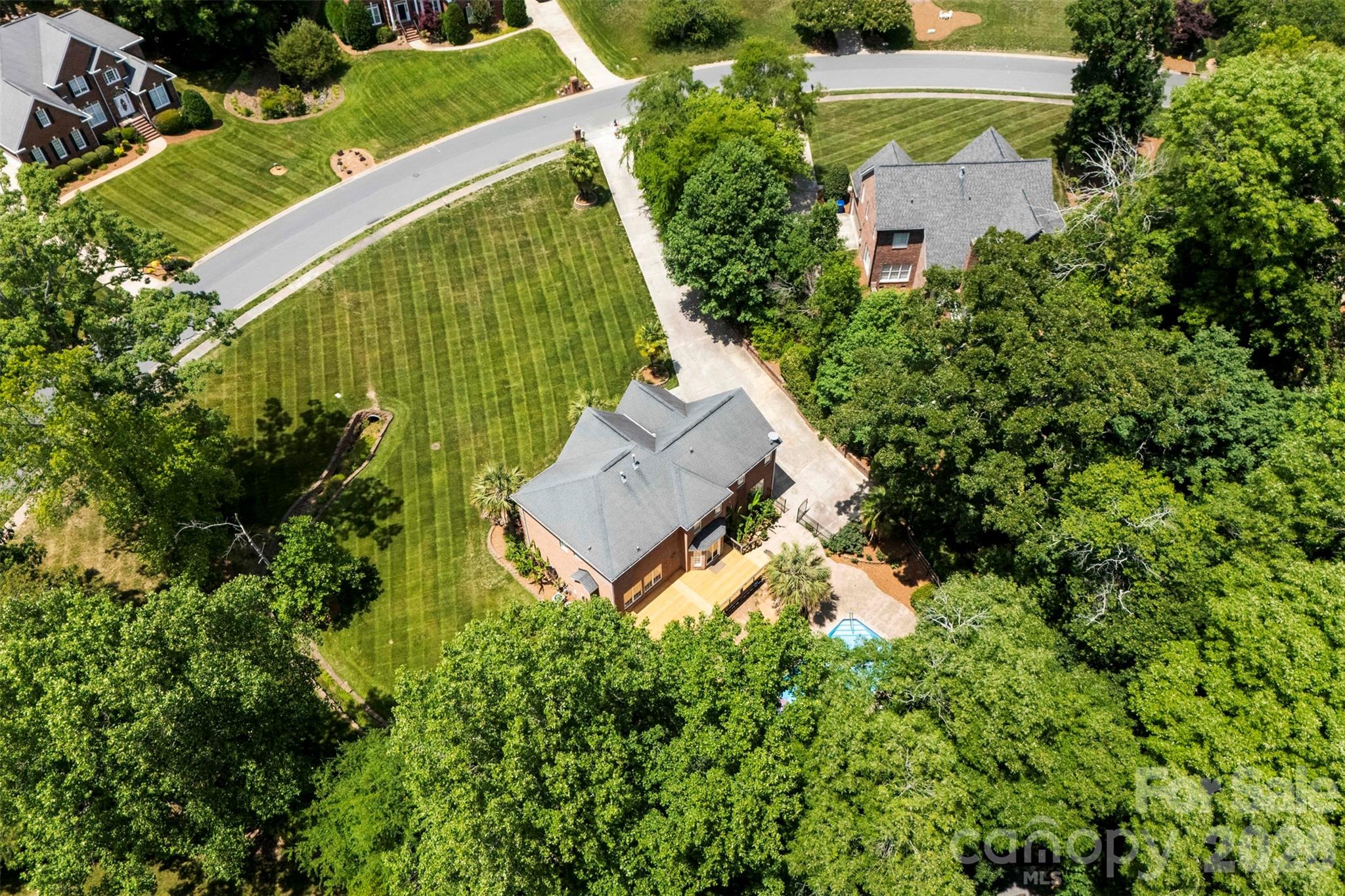 6520 Hollow Oak Drive — Mint Hill