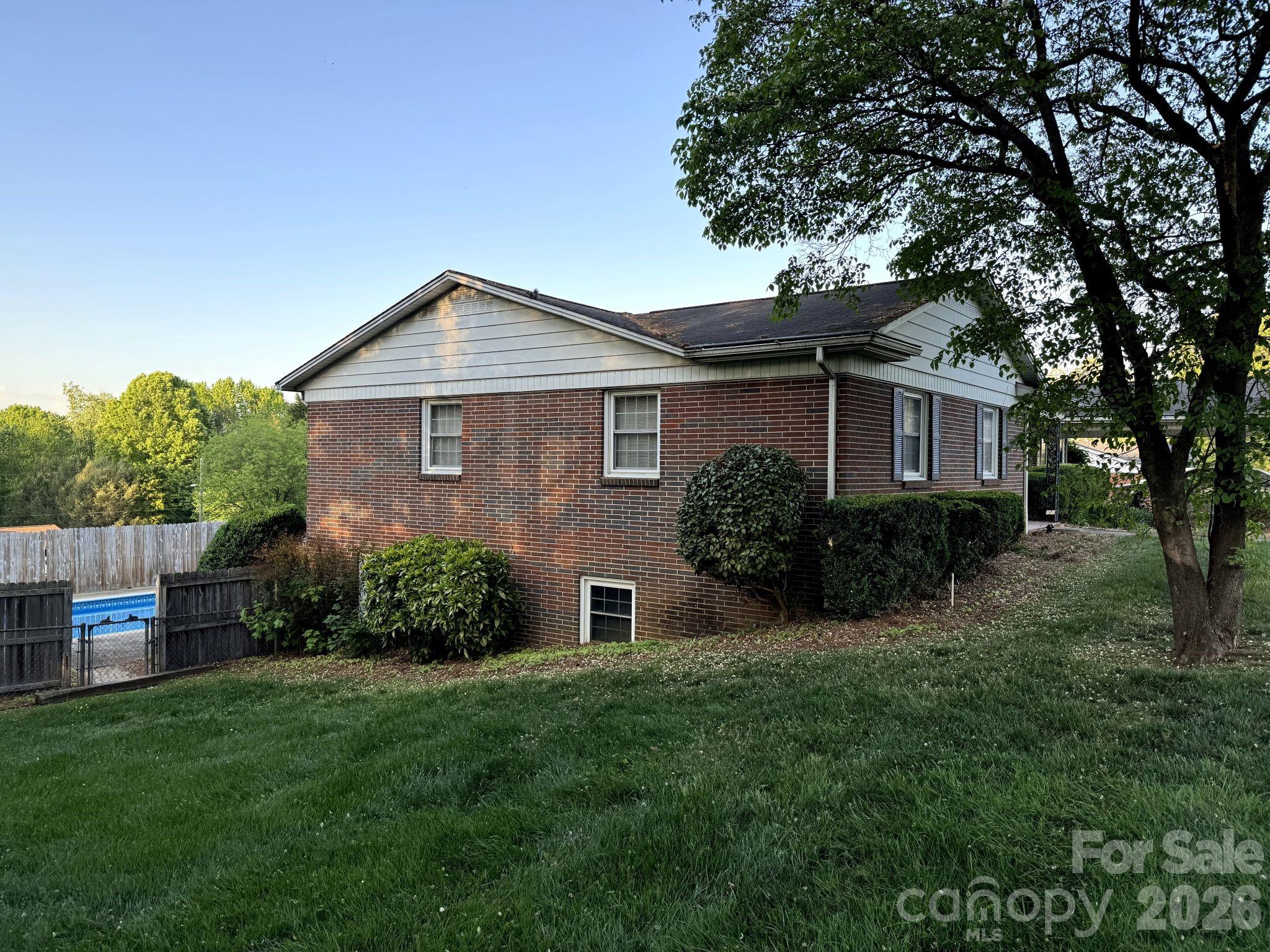 1 Clearview Street — Granite Falls