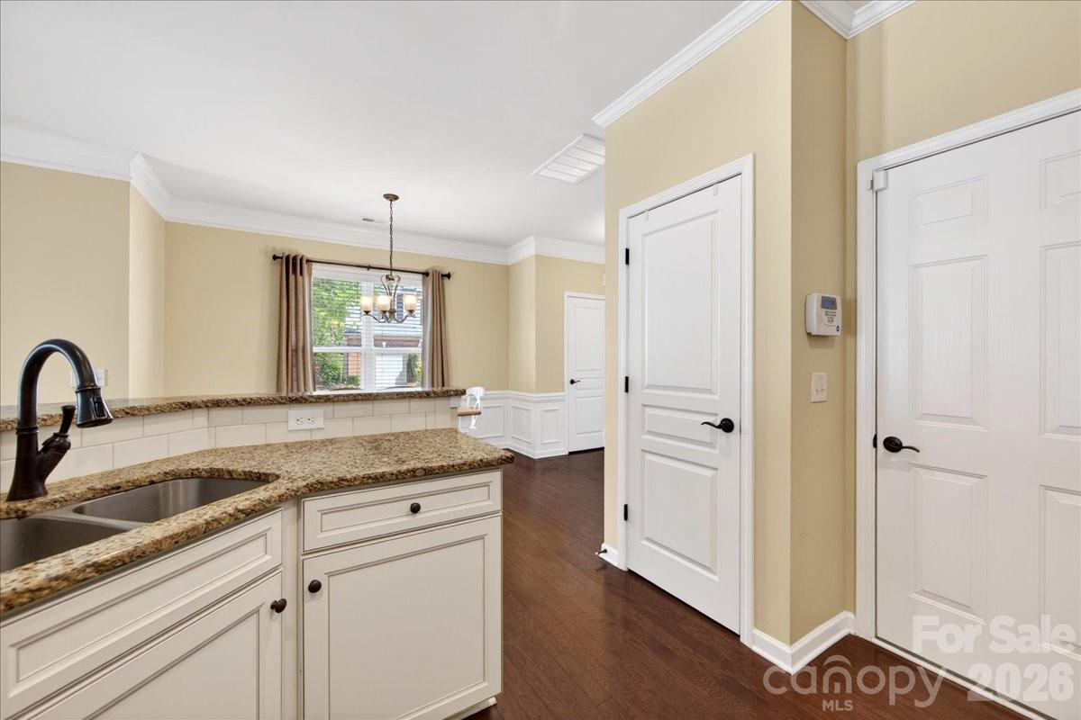 6453 Silver Star Lane — Charlotte