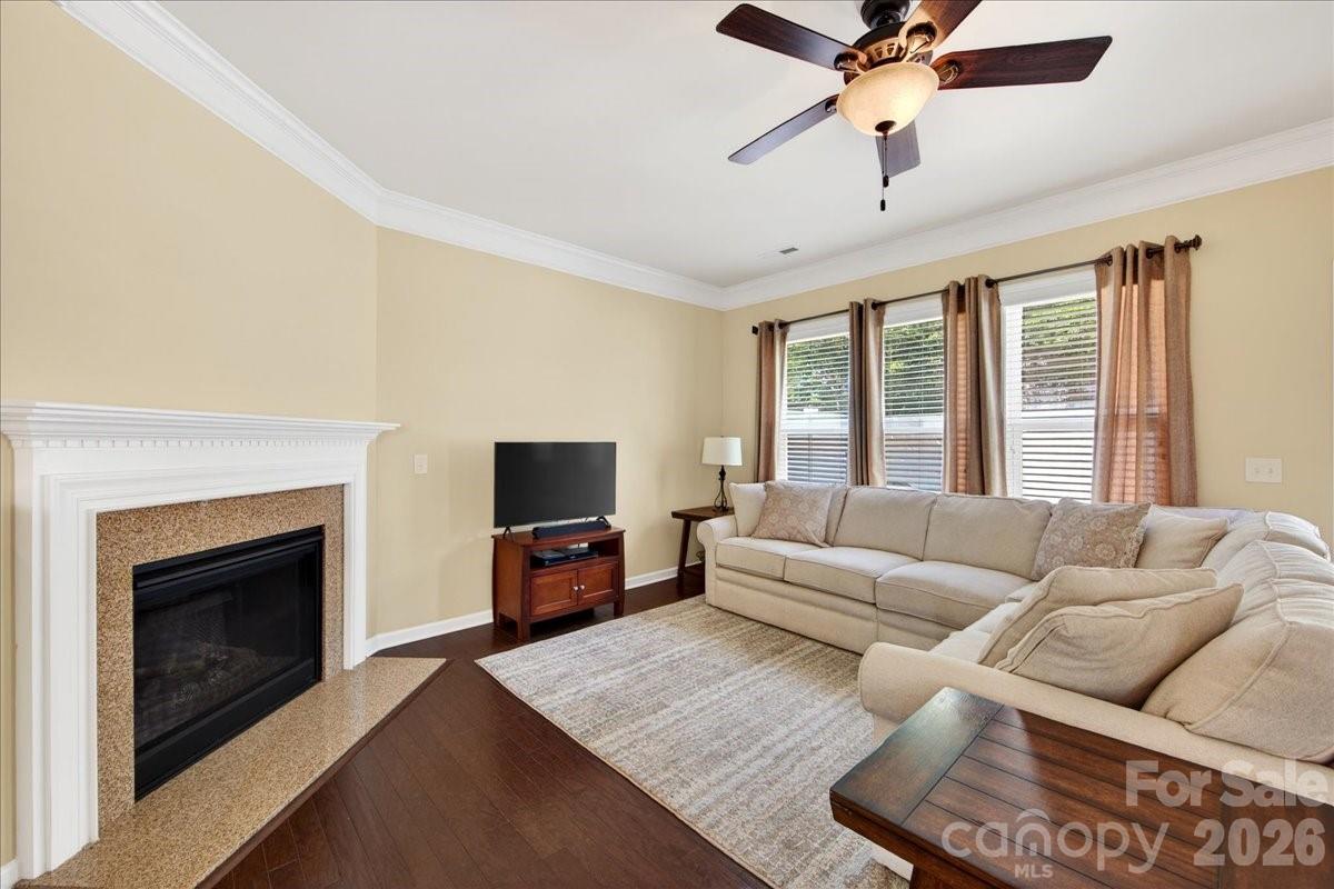 6453 Silver Star Lane — Charlotte