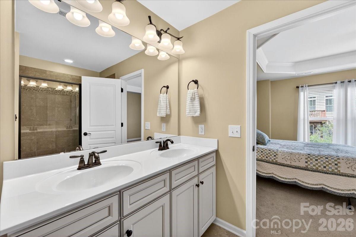 6453 Silver Star Lane — Charlotte