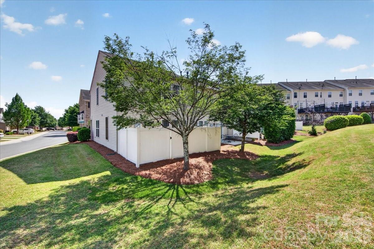 6453 Silver Star Lane — Charlotte