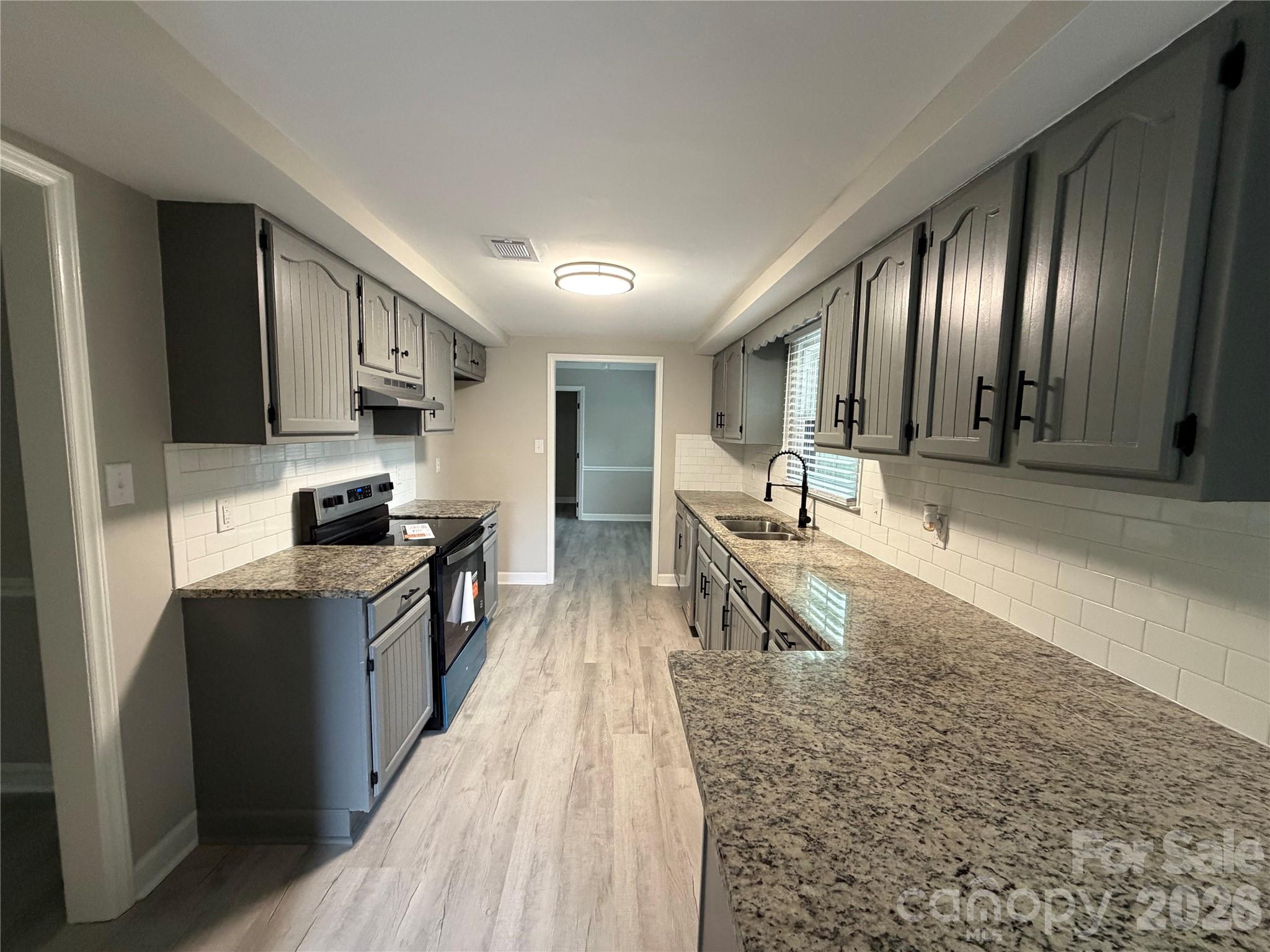 4339 Bathurst Drive — Charlotte
