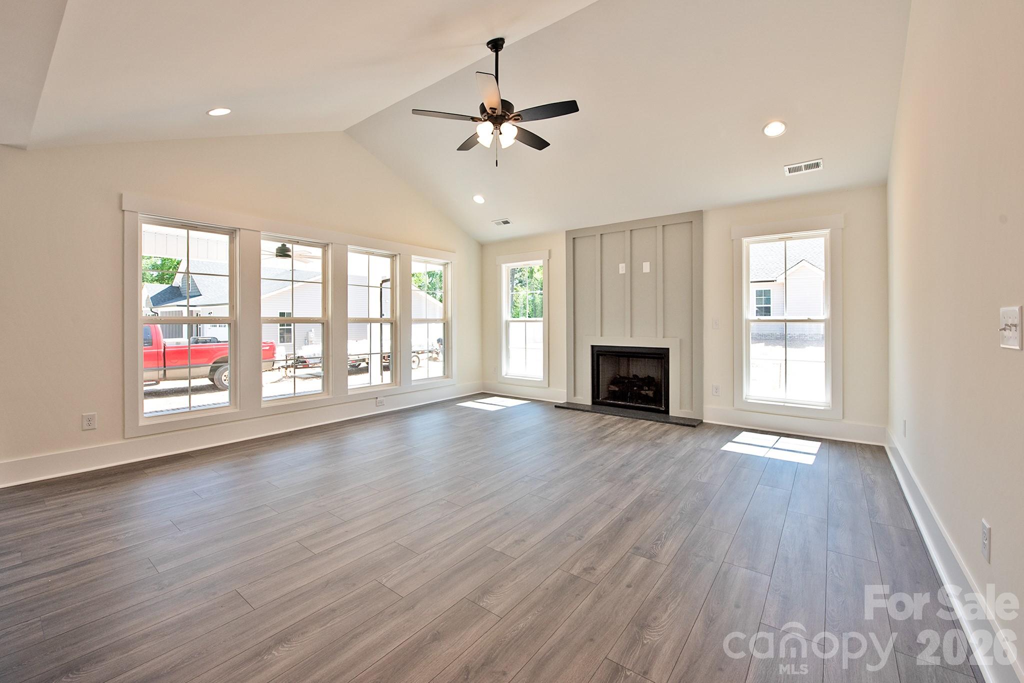 586 Wilhelm Place NE — Concord