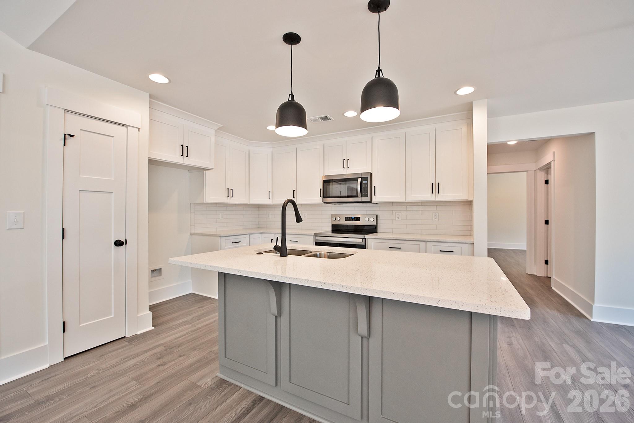 586 Wilhelm Place NE — Concord