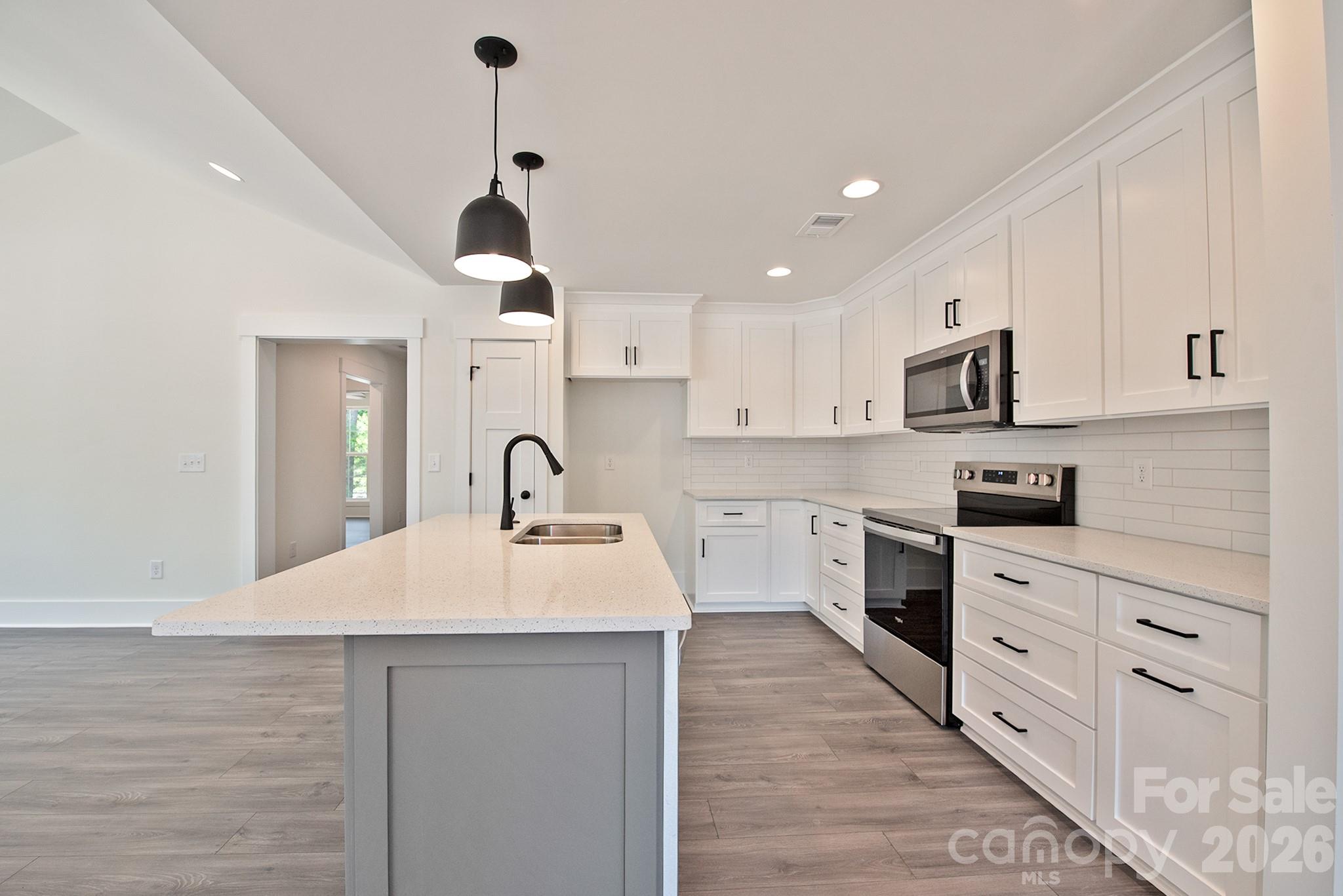 586 Wilhelm Place NE — Concord