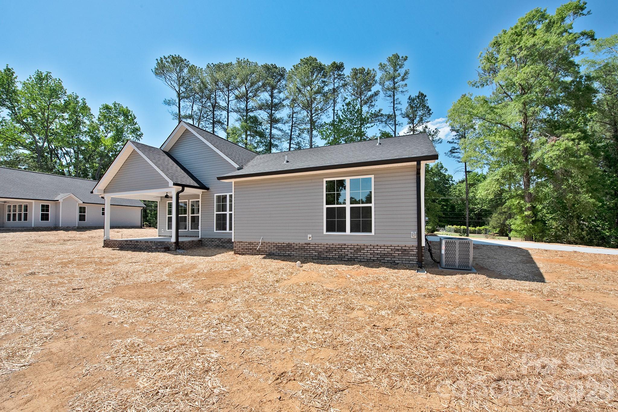 586 Wilhelm Place NE — Concord