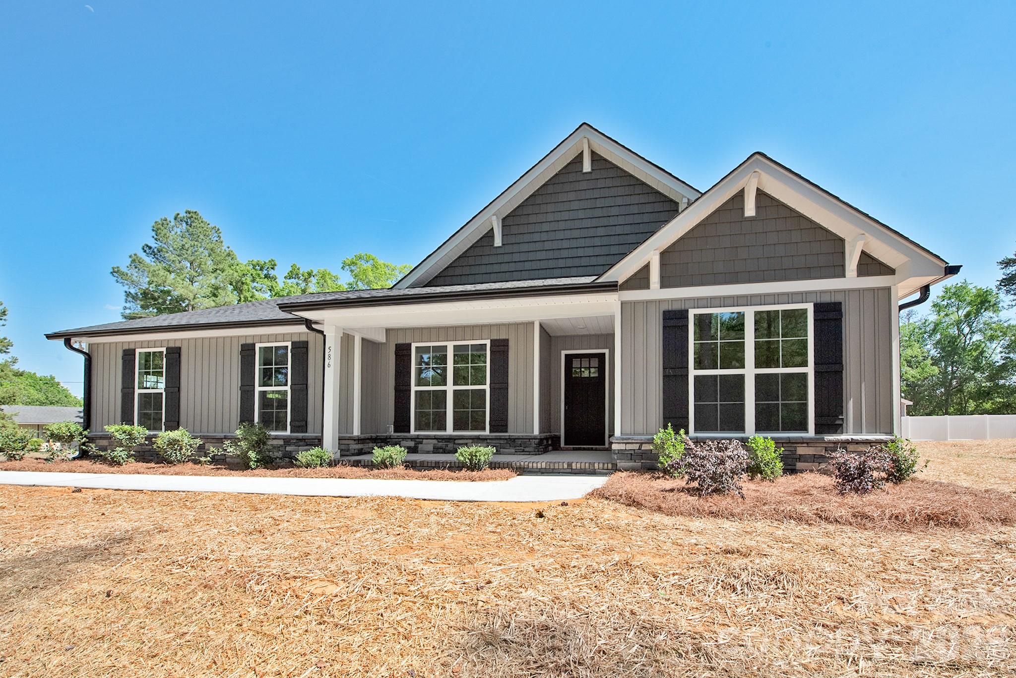586 Wilhelm Place NE — Concord