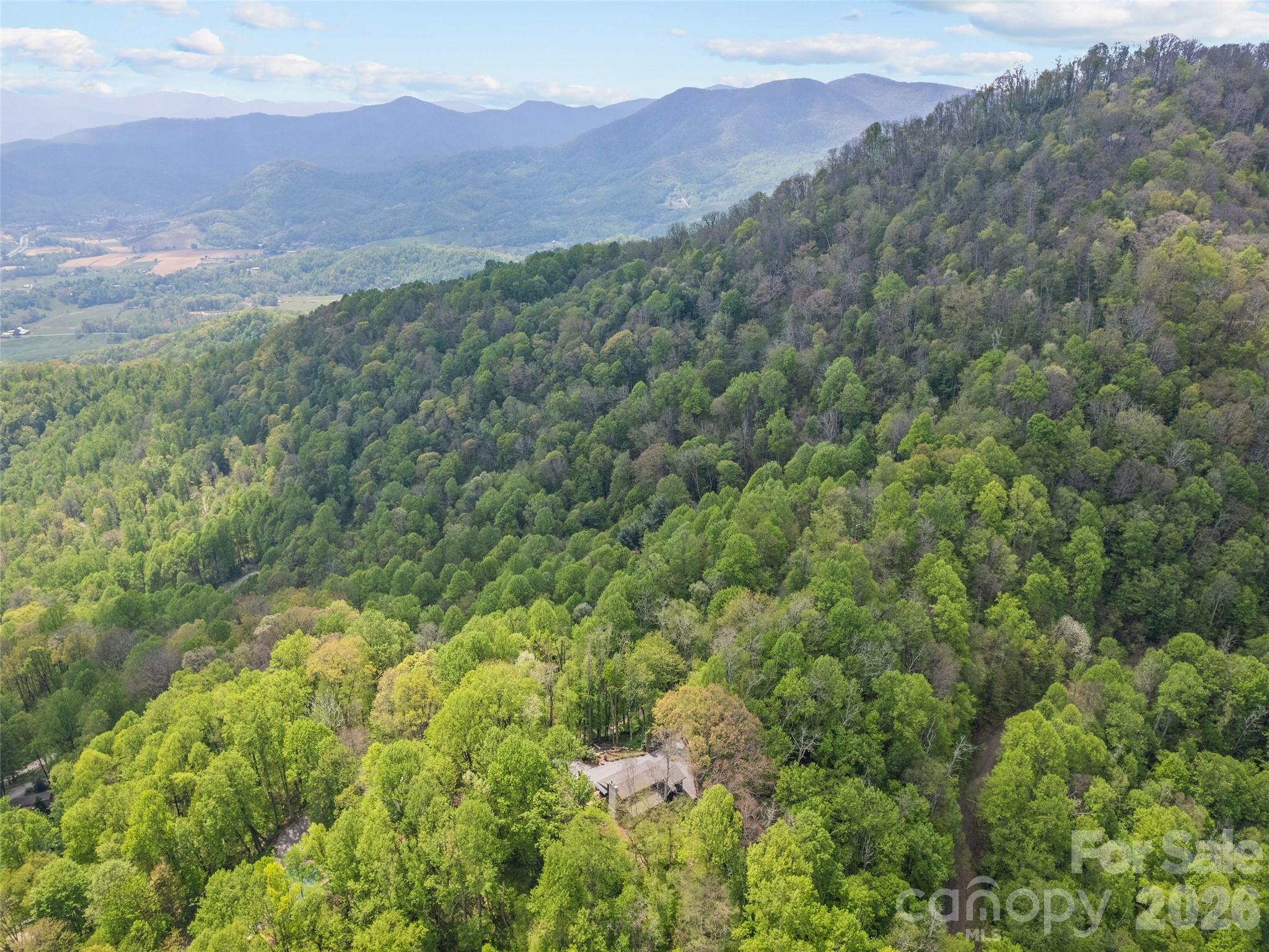 2863 Heath Peak Road — Waynesville