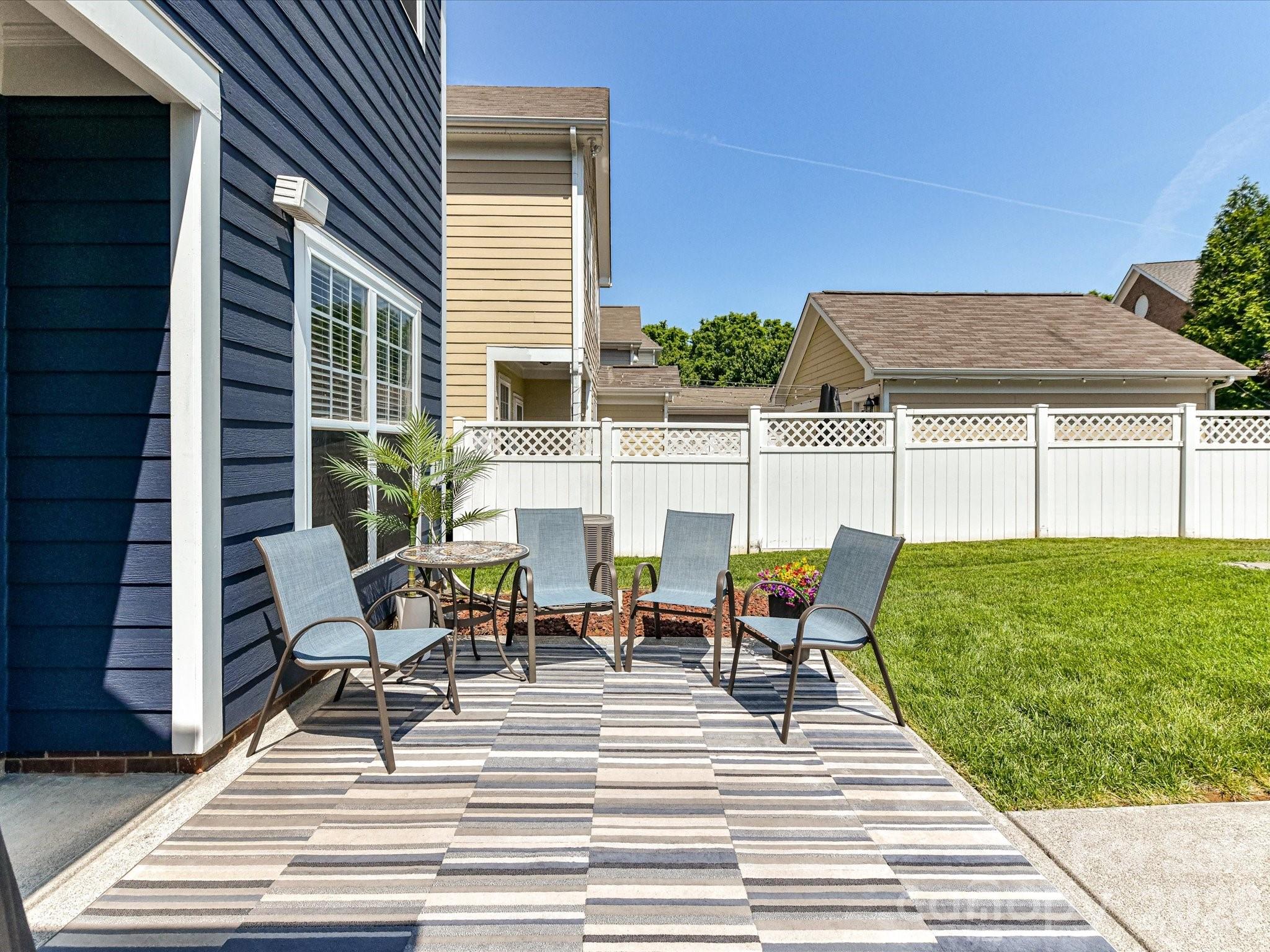15224 Waterfront Drive — Huntersville