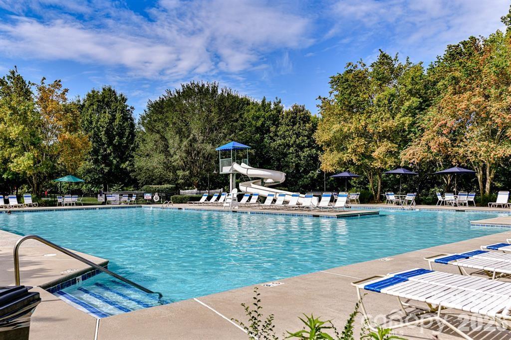 15224 Waterfront Drive — Huntersville