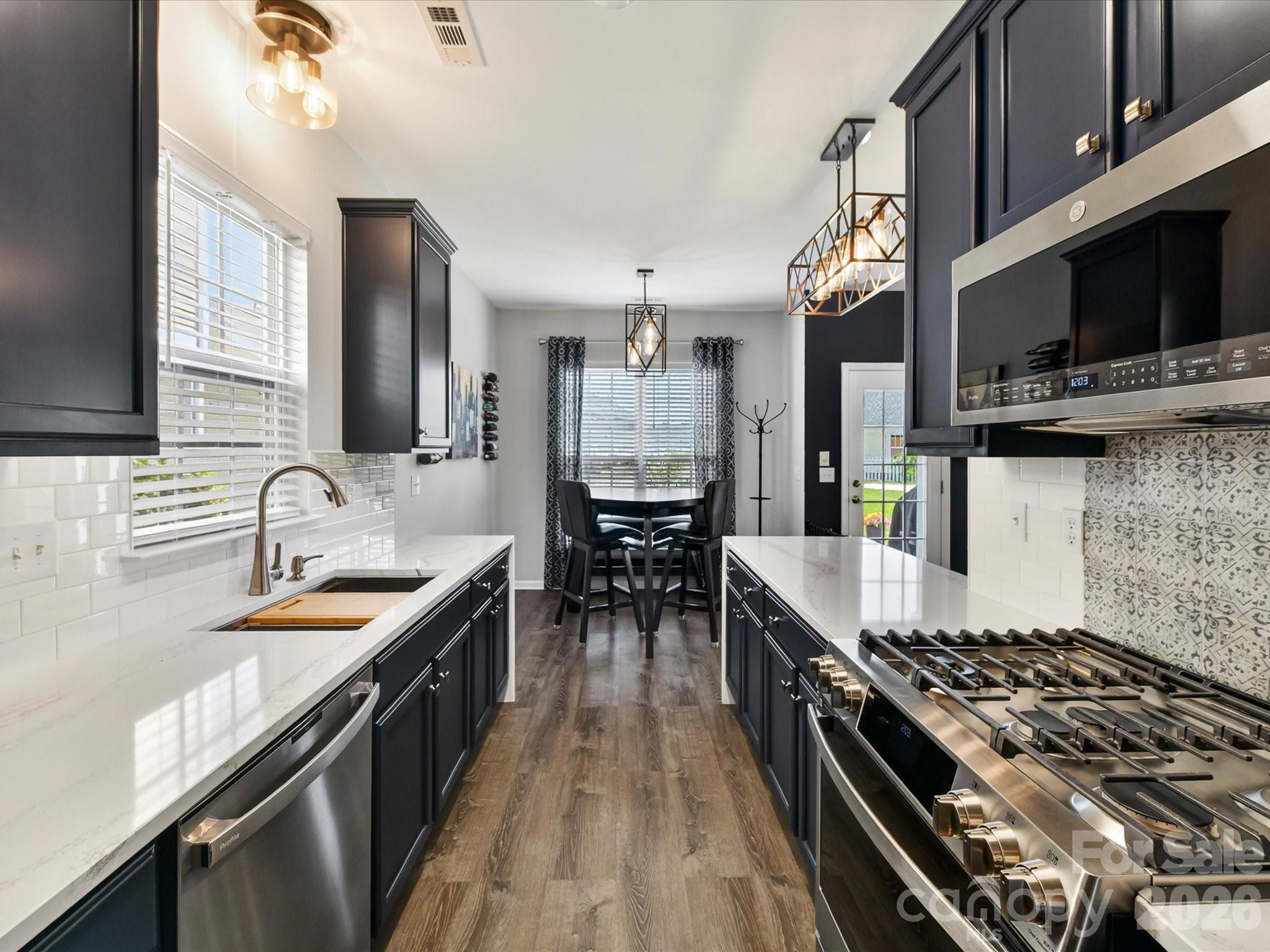15224 Waterfront Drive — Huntersville