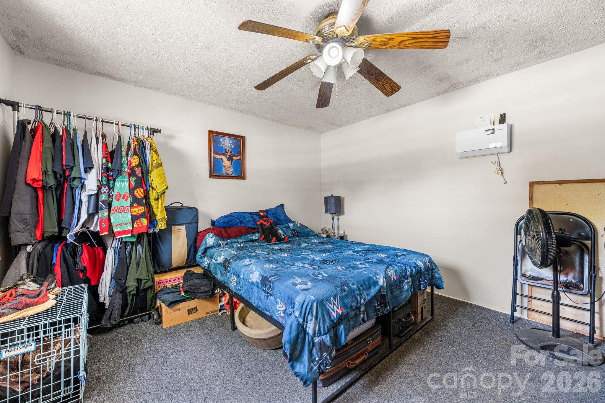 3706 2nd Avenue NW — Hickory