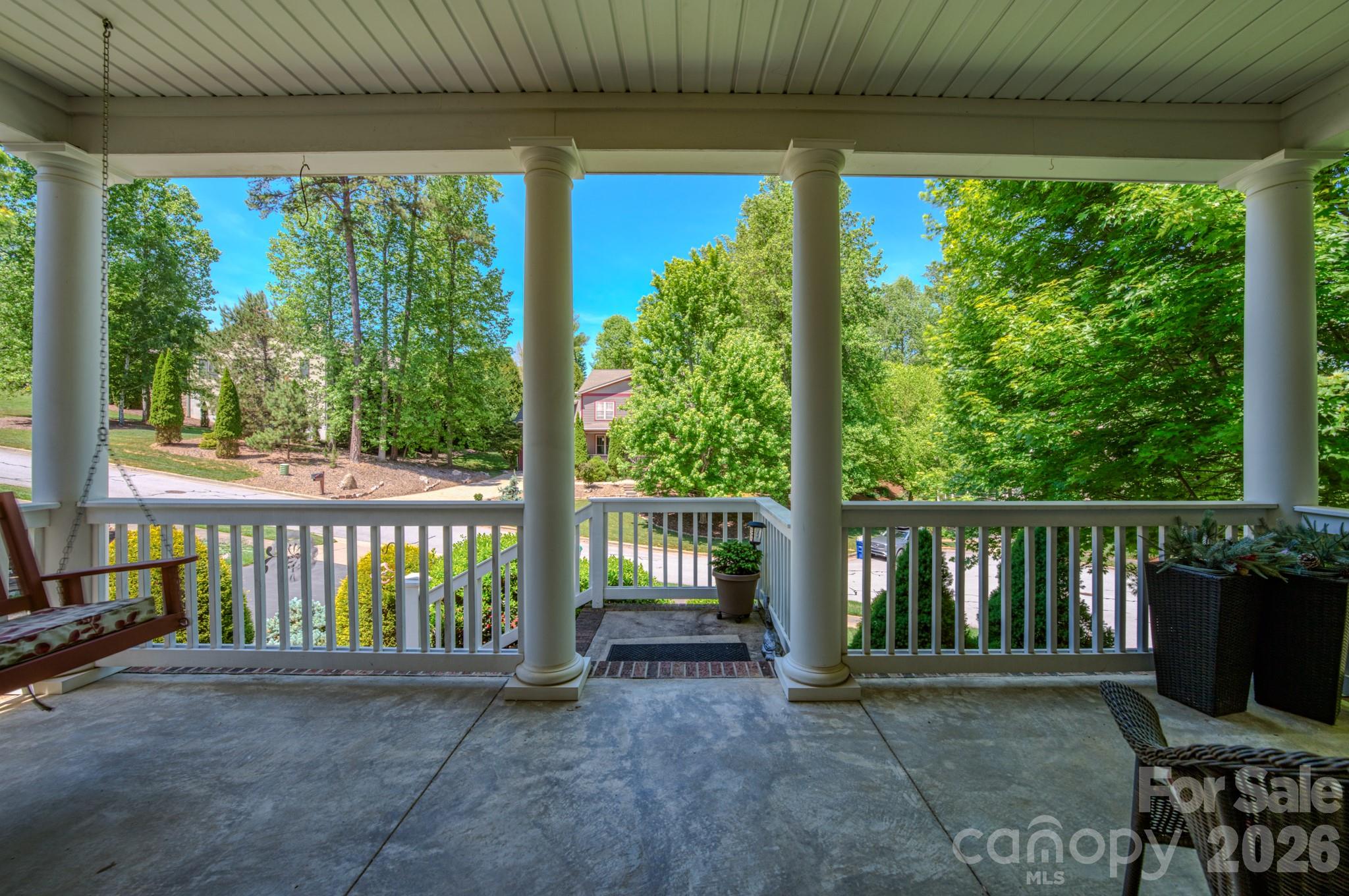 7 Magic Sam Court — Biltmore Lake