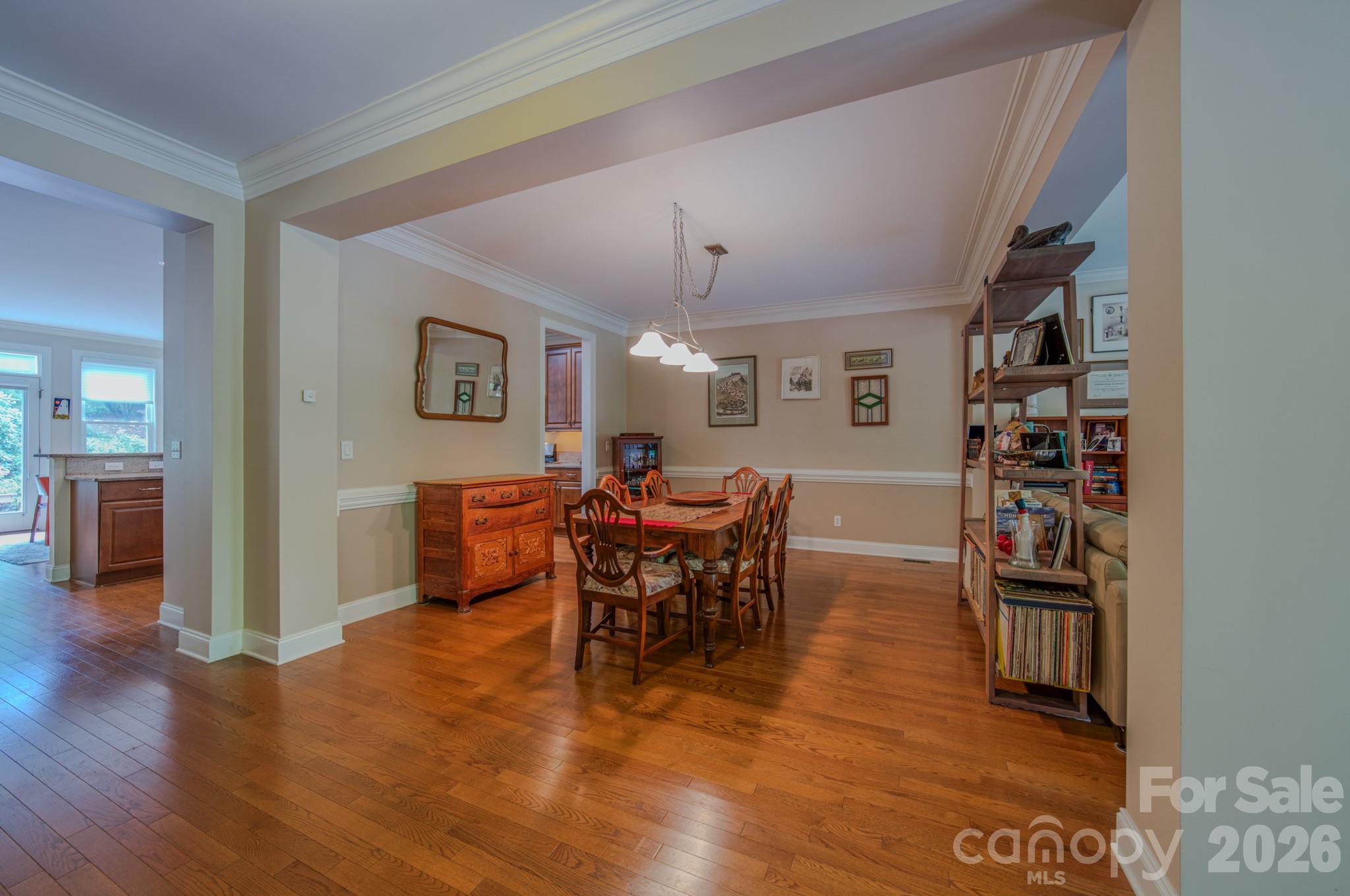7 Magic Sam Court — Biltmore Lake