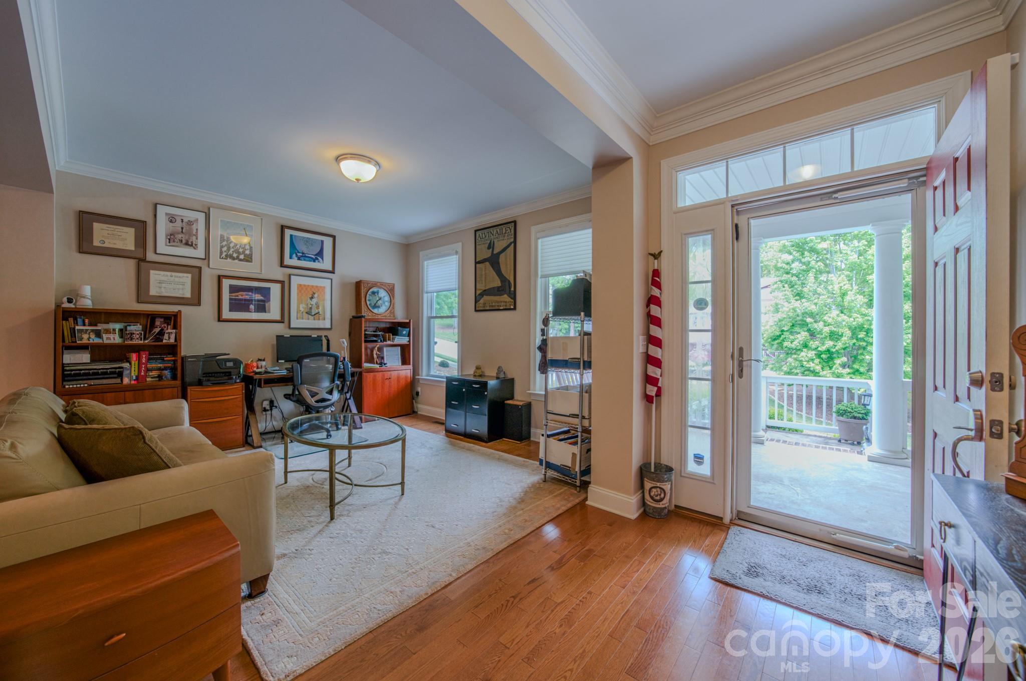 7 Magic Sam Court — Biltmore Lake