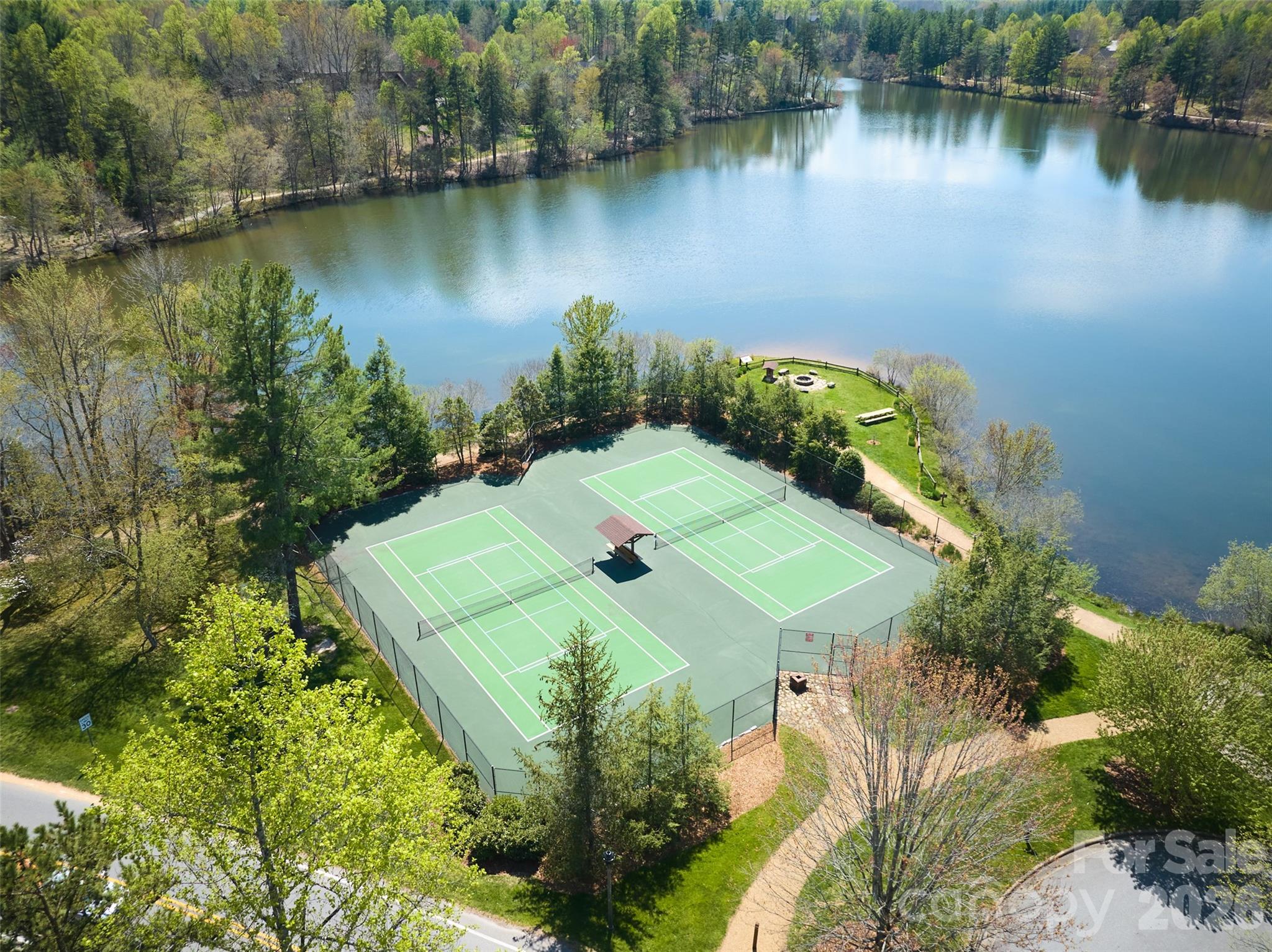7 Magic Sam Court — Biltmore Lake