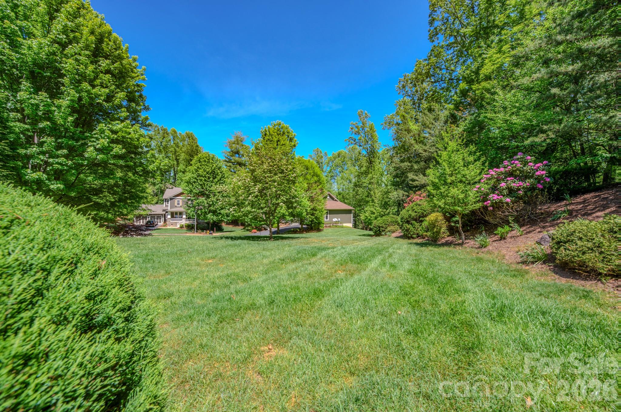 7 Magic Sam Court — Biltmore Lake