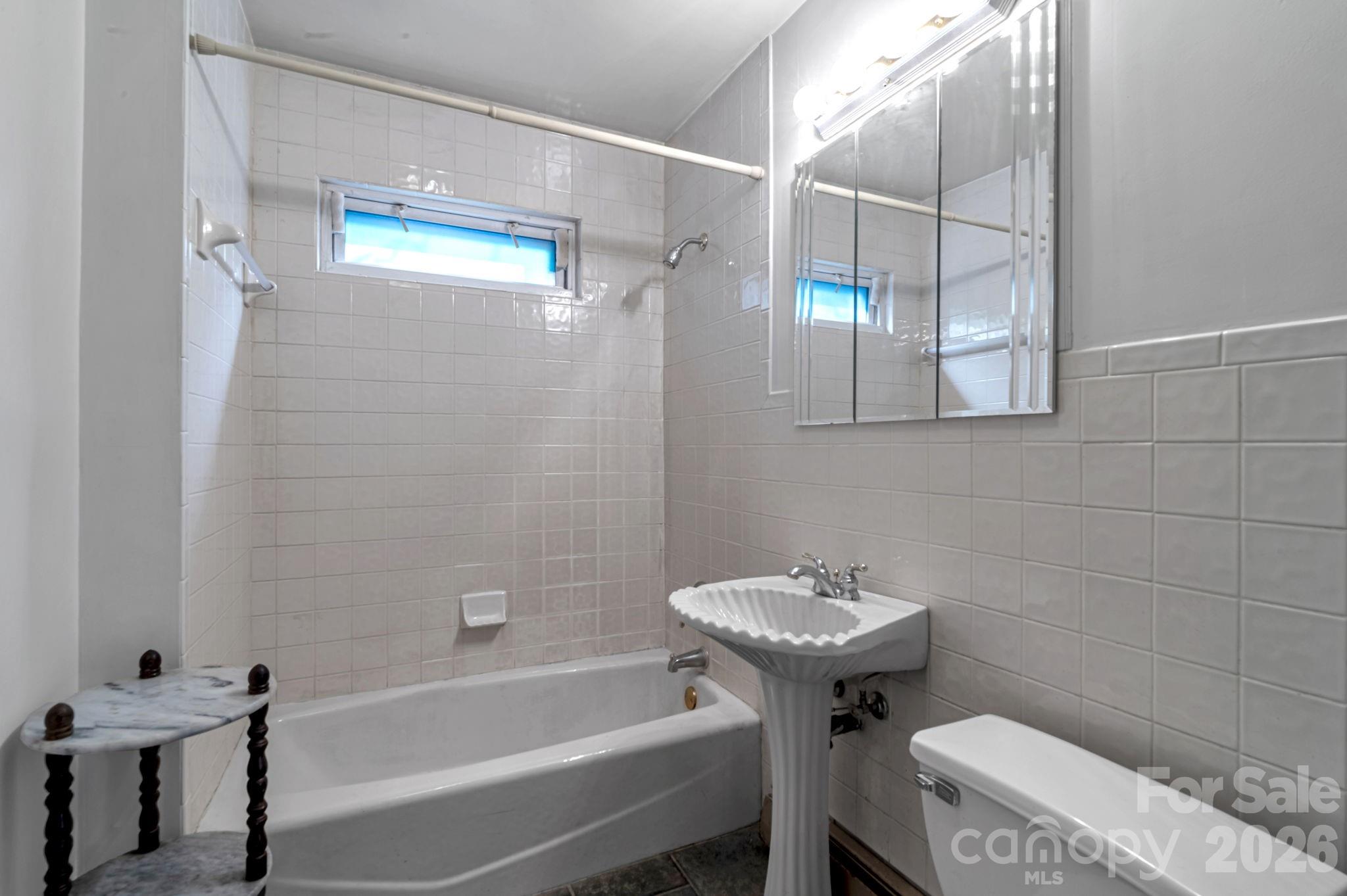 257 Pine Street — Black Mountain