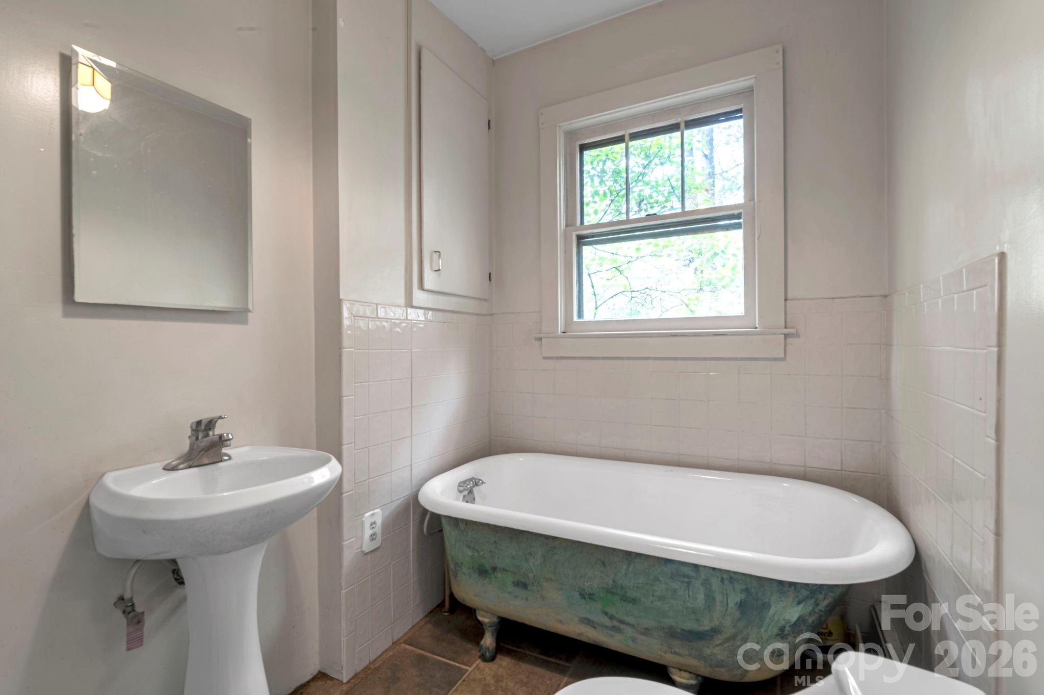 257 Pine Street — Black Mountain