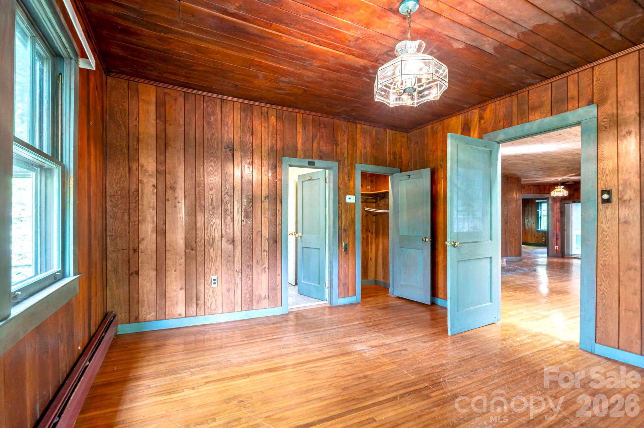 257 Pine Street — Black Mountain