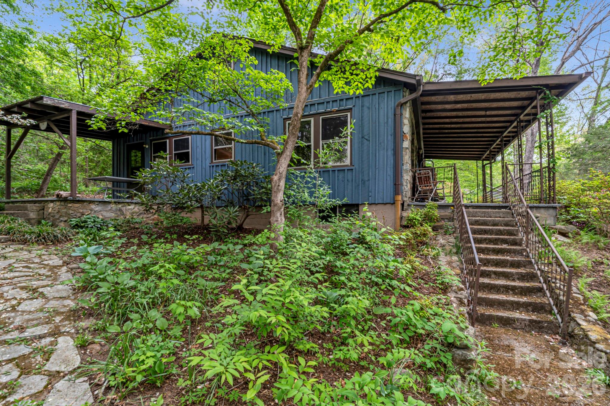 257 Pine Street — Black Mountain
