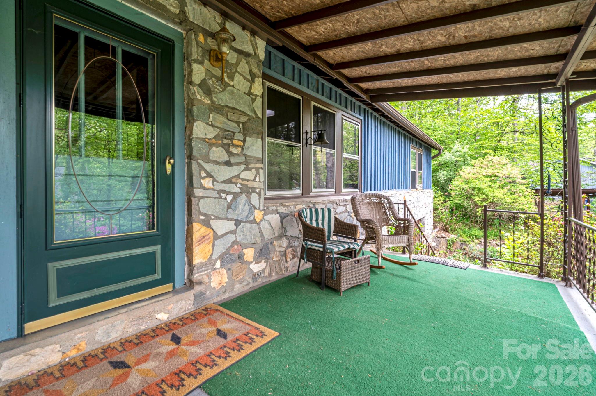 257 Pine Street — Black Mountain
