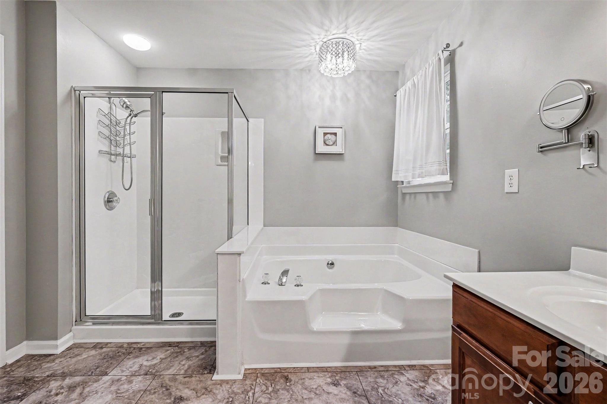 10904 Carver Pond Road — Charlotte